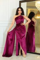 فستان سهرة مخملي