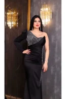 فستان سهرة نحيف مطرز بالأحجار